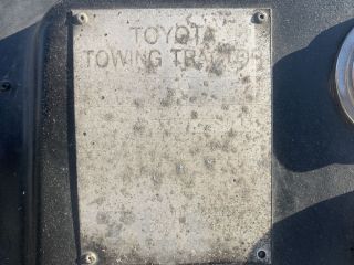 targonca INDUSTRIAL TOWING TRACTOR TOYOTA