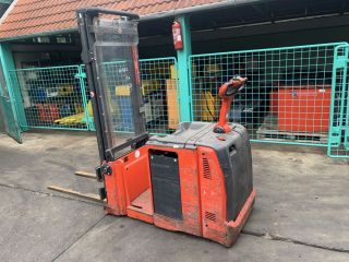targonca STACKER WITH COUNTERWEIGHT LINDE