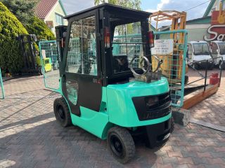 targonca -FORKLIFT TRUCK 4-WHEEL MITSUBISHI