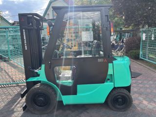 targonca -FORKLIFT TRUCK 4-WHEEL MITSUBISHI