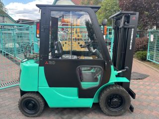 targonca -FORKLIFT TRUCK 4-WHEEL MITSUBISHI