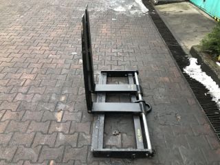 targonca --VILLAKOCSI DARURA FÜGGESZTHETŐ (CAR.HANG) -USED.