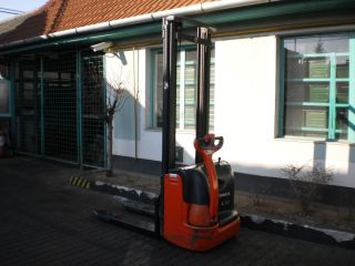 targonca TARGONCA GYALOGKÍSÉRETŨ LINDE