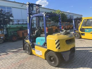 targonca -FORKLIFT TRUCK 4-WHEEL KOMATSU