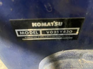 targonca -TARGONCA 4TÁMASZÚ HOMLOKVILLÁS  KOMATSU