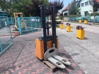 targonca TARGONCA GYALOGKÍSÉRETŨ STILL