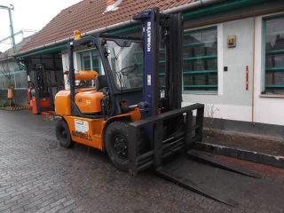 targonca -TARGONCA 4TÁMASZÚ HOMLOKVILLÁS  KOMATSU