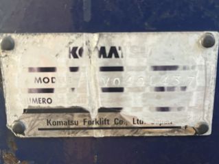 targonca -TARGONCA 4TÁMASZÚ HOMLOKVILLÁS  KOMATSU