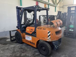 targonca -FORKLIFT TRUCK 4-WHEEL KOMATSU