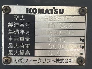 targonca -FORKLIFT TRUCK 4-WHEEL KOMATSU