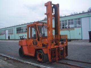 targonca -TARGONCA 4TÁMASZÚ HOMLOKVILLÁS  KOMATSU