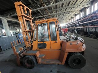 targonca -TARGONCA 4TÁMASZÚ HOMLOKVILLÁS  KOMATSU