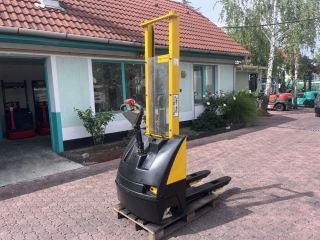 targonca TARGONCA GYALOGKÍSÉRETŨ PRAMAC LIFTER