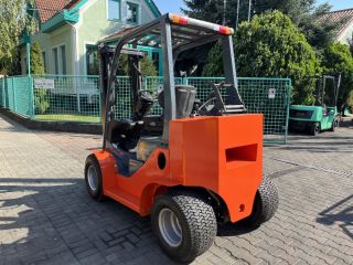 targonca -TARGONCA 4TÁMASZÚ HOMLOKVILLÁS  TOYOTA