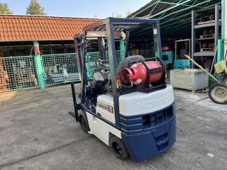 targonca -TARGONCA 4TÁMASZÚ HOMLOKVILLÁS  KOMATSU