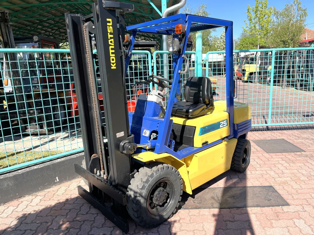 Saxon Rucks Targonca 1996 KOMATSU FD25T-11 /OK/ -TARGONCA 4TÁMASZÚ HOMLOKVILLÁS ...