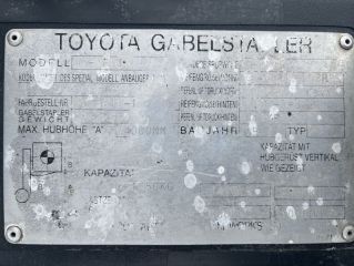 targonca -TARGONCA 4TÁMASZÚ HOMLOKVILLÁS  TOYOTA