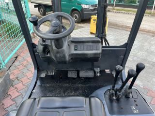 targonca -FORKLIFT TRUCK 4-WHEEL LINDE