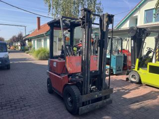 targonca -TARGONCA 4TÁMASZÚ HOMLOKVILLÁS  DESTA