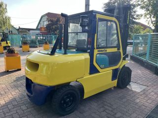 targonca -TARGONCA 4TÁMASZÚ HOMLOKVILLÁS  KOMATSU