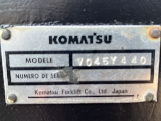 targonca -TARGONCA 4TÁMASZÚ HOMLOKVILLÁS  KOMATSU