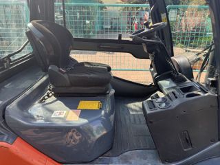 targonca -TARGONCA 4TÁMASZÚ HOMLOKVILLÁS  TOYOTA